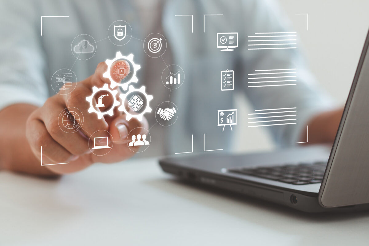 AIやデータ分析を活用して投資や仕事の効率化を図るイメージ。テクノロジーと投資の融合を象徴する写真